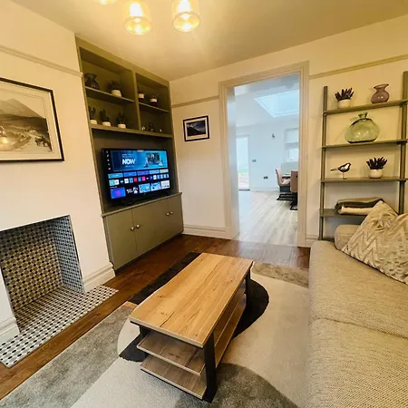 Luxurious 5star Retreat On Westports Main Street Westport