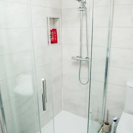 Luxurious 5star Retreat On Westports Main Street * ウェストポート